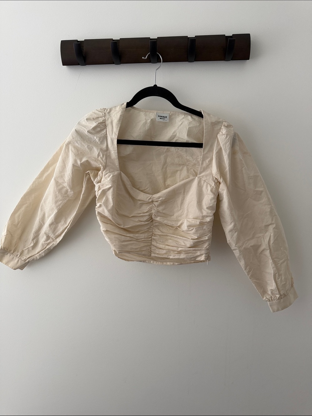 Aritzia Cream Ruched Square-Neck Long Sleeve Crop Top